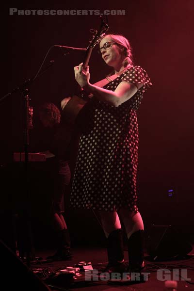 LAURA VEIRS - 2010-01-29 - PARIS - Cafe de la Danse - 